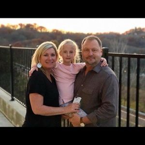 Meet your Posher, Deloris